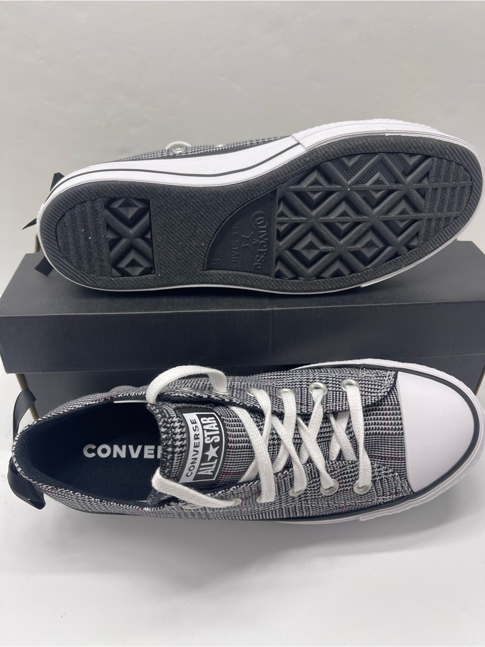Converse A13881F CTAS LIFT OX
BLACK/WHITE/BLACK Platform Sneakers
 Plaid Low Top - Picture 5 of 16